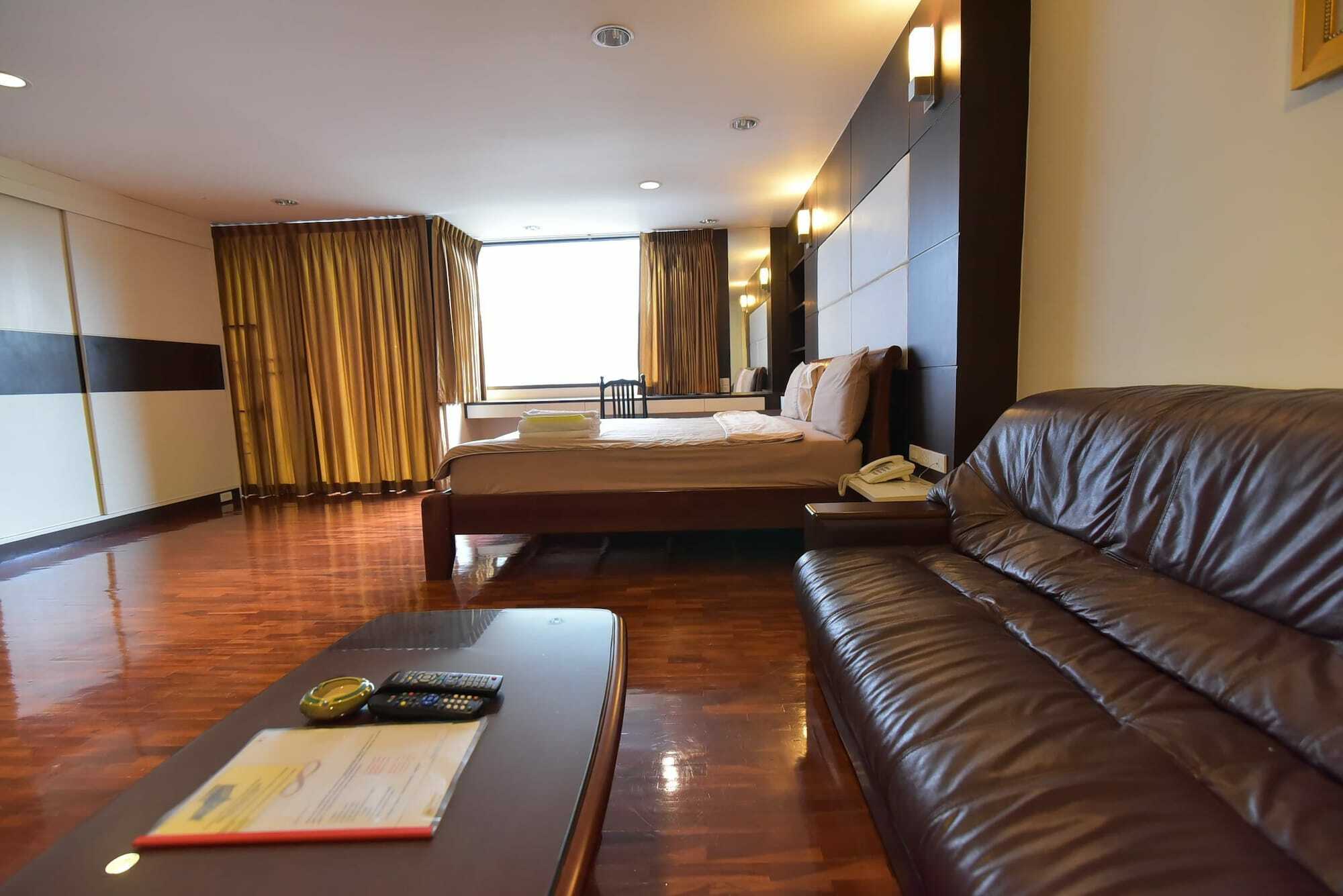 Eight Ville Bangkok Ngoại thất bức ảnh